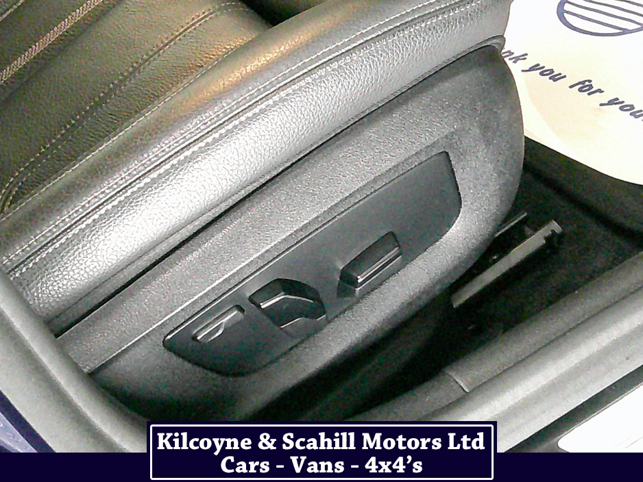 2019 BMW 5 Series - image 24