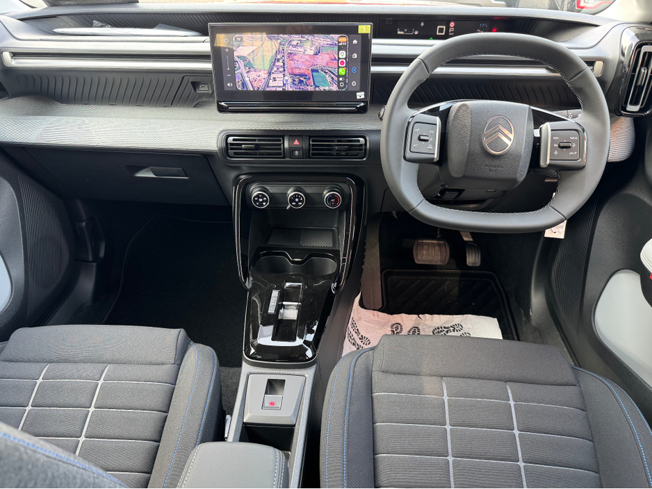 2025 Citroen C3 - image 10