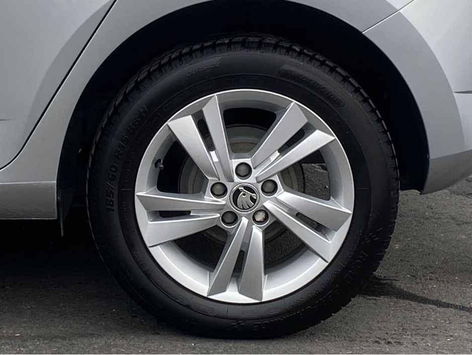 2019 Skoda Fabia AMBITION 1.0 Tiny Mileage €13,900