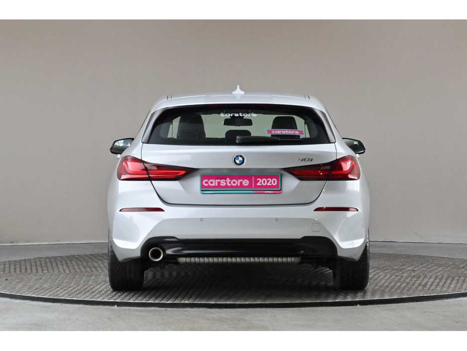 2020 BMW 1 Series - image 8