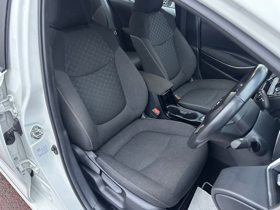 2024 Toyota Corolla PETROL HYBRID, LUNA MODEL, AUTOMATIC, TOYOTA SERVICE HISTORY, NEW NCT, FINANCE, WARRANRT, 5 STAR REVIEWS €25,995