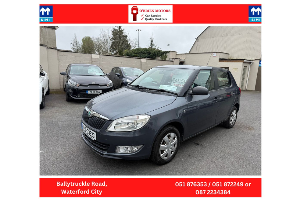 2012 Skoda Fabia - image 2