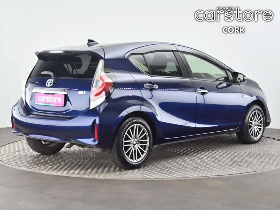 2019 Toyota Aqua - image 5