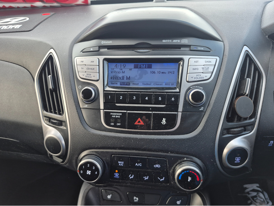 2012 Hyundai ix35 - image 7