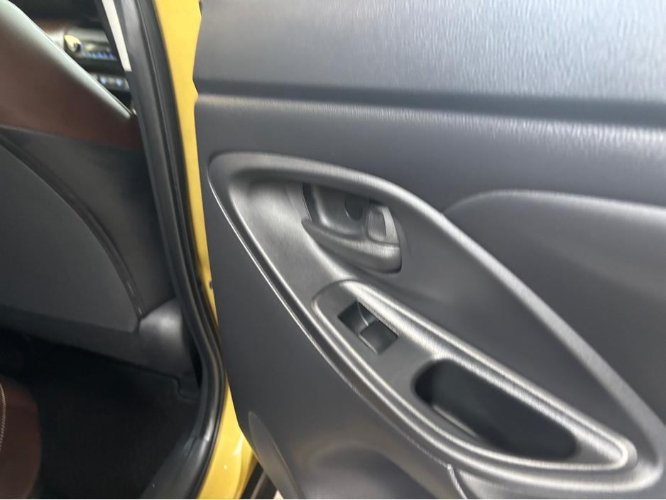 2020 Toyota Yaris Cross Yaris Cross hybrid auto only 38000 kms €20,499