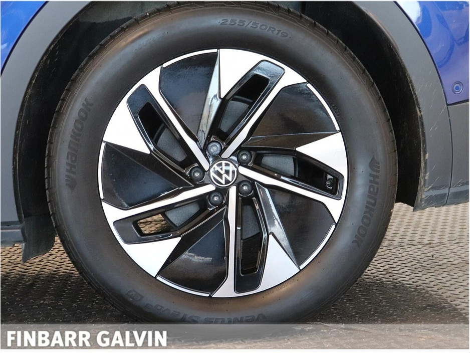 2023 Volkswagen ID.4 - image 14