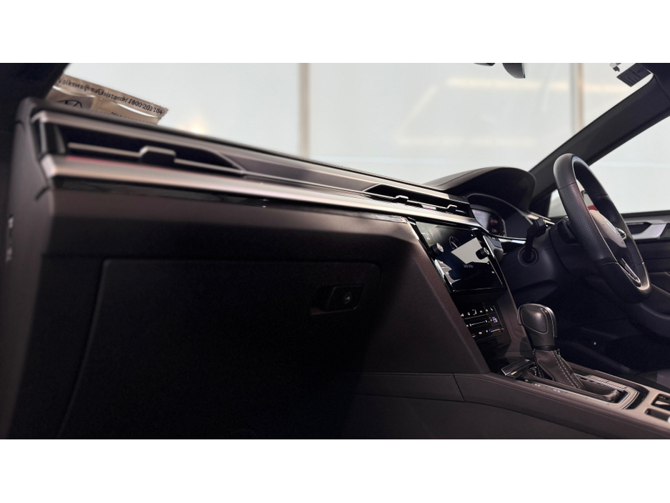 2024 Volkswagen Arteon R-LINE 2.0 TDI D7F 200BHP €46,800