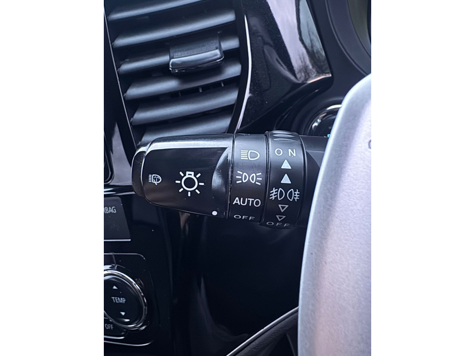 2016 Mitsubishi Outlander - image 25