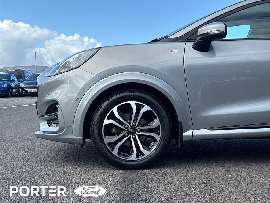 2020 Ford Puma - image 11