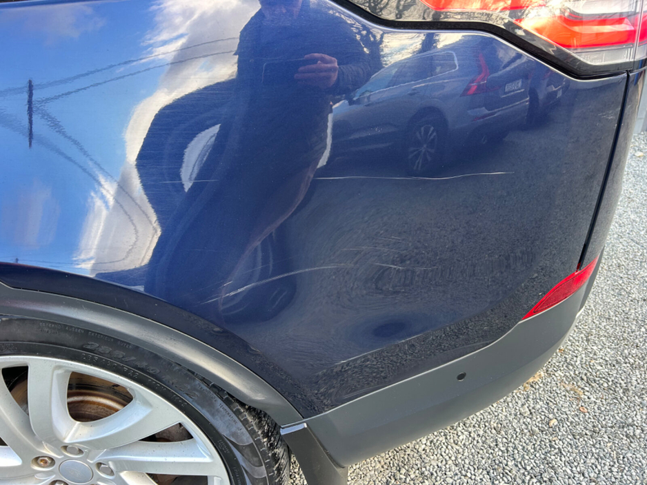 2019 Land Rover Discovery - image 38