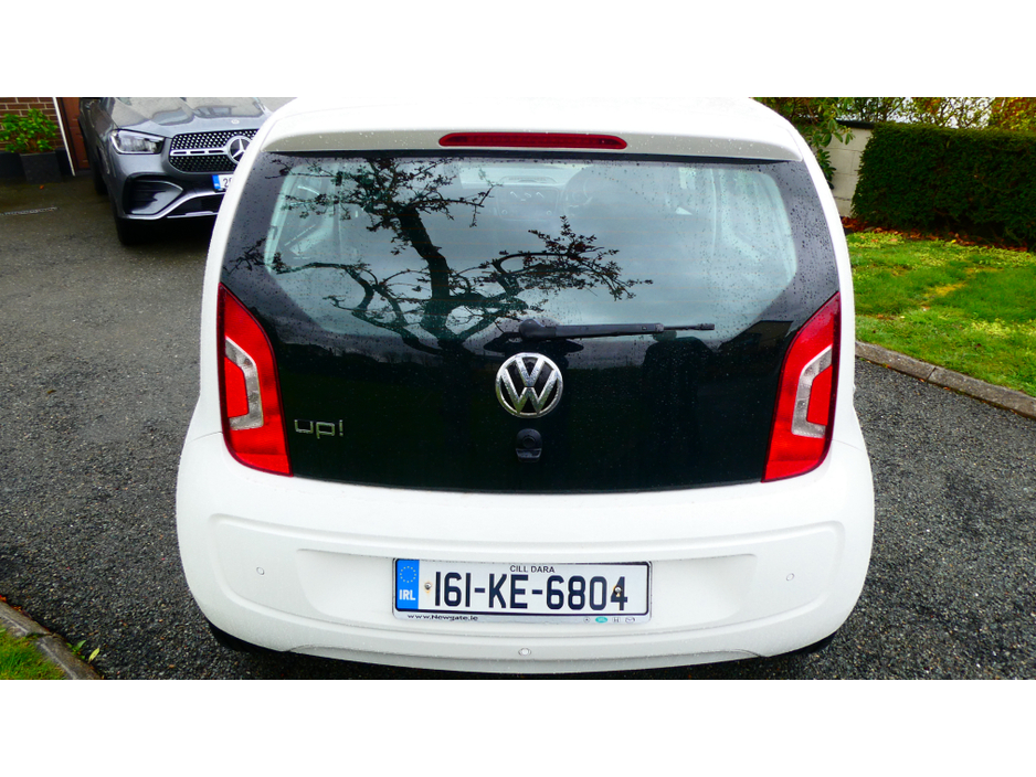2016 Volkswagen up! - image 4