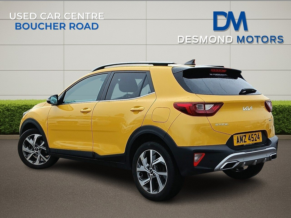 2023 Kia Stonic - image 3