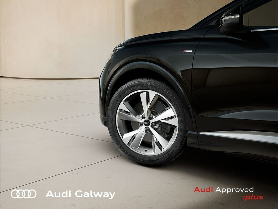 2025 Audi Q4 e-tron - image 6