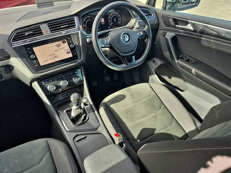 2018 Volkswagen Tiguan - image 13