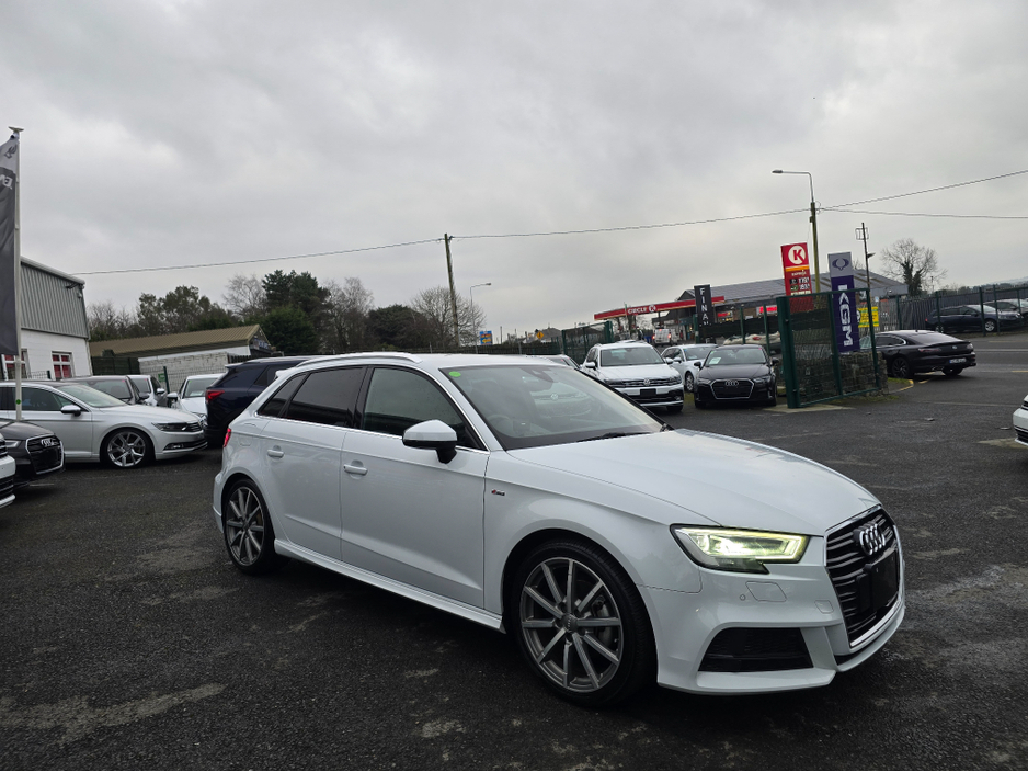 2018 Audi A3 1.4 S LINE EDITION VIRTUAL DIGITAL COCKPIT  CARPLAY ANDROID AUTO - SATNAV - VIRTUAL COCKPIT - NAVIGATION REVERSING CAMERA -BLIND SPOT - PARKING SENSORS €22,500