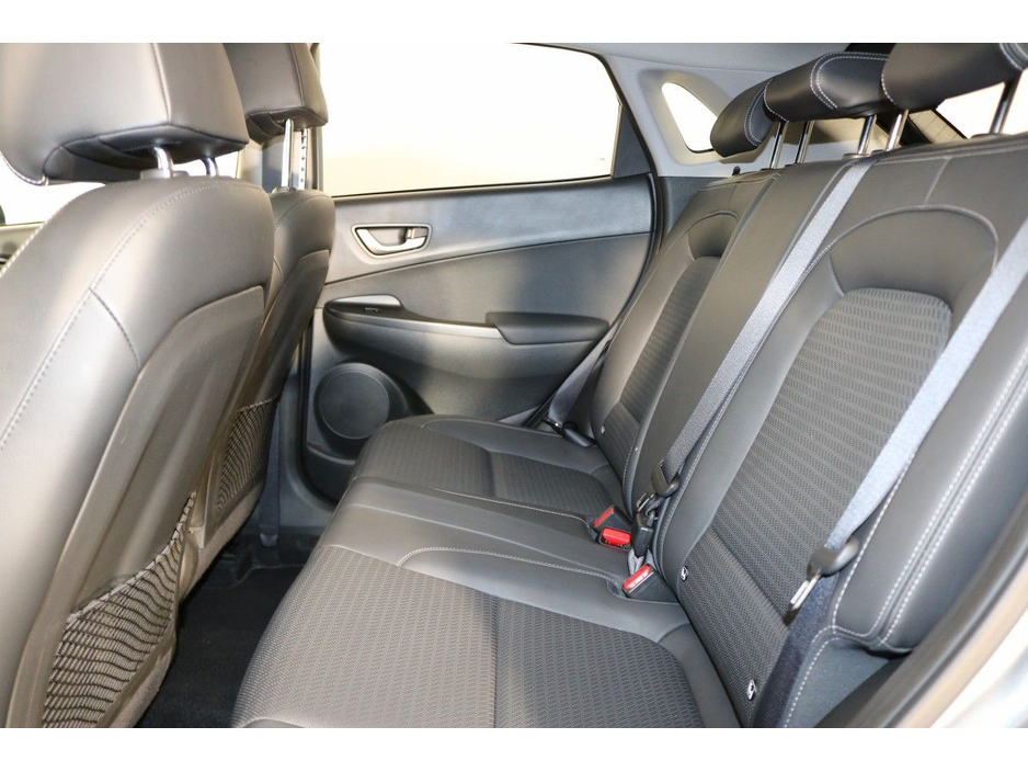 2020 Hyundai Kona - image 8