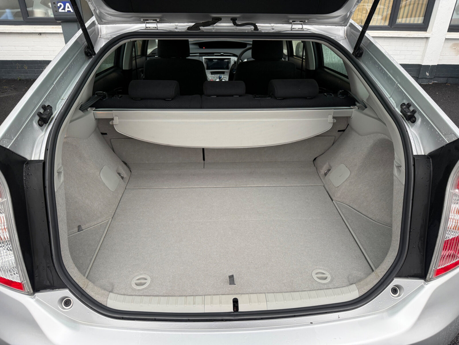 2015 Toyota Prius 1.8 Hybrid €11,990