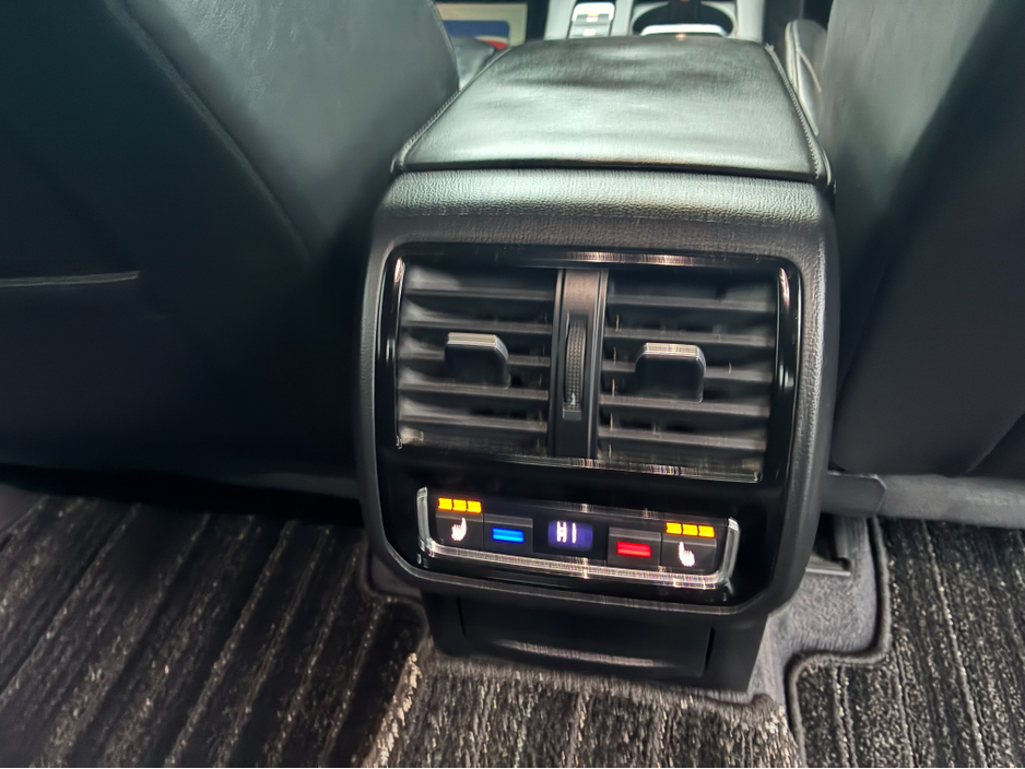 2019 Volkswagen Arteon 2.0 TSI  4 MOTION 280BHP VIRTUAL DASH FULL LEATHER HEATED ELECTRIC SEATS SAT NAV CARPLAY ANDROID AUTO BLIND SPORT PARKING SENSORS SELF PARKING ASSIST 360 CAMERA DYNAUDIO SOUND SYSTEM €29,950