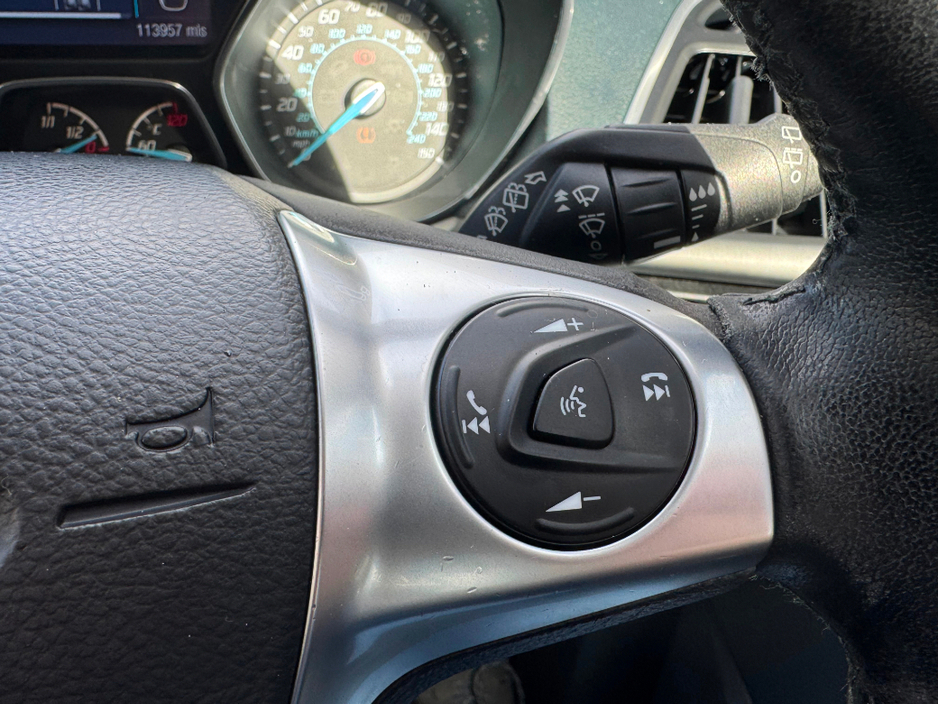 2015 Ford Grand C-Max - image 20