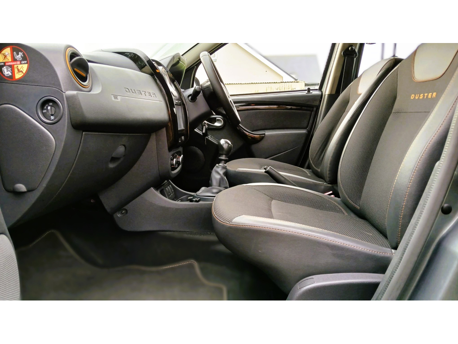 2018 Dacia Duster - image 12