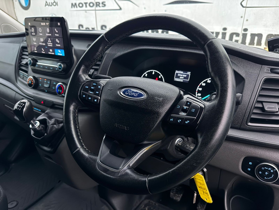 2020 Ford Transit Custom - image 20