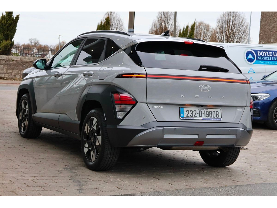 2023 Hyundai Kona - image 7