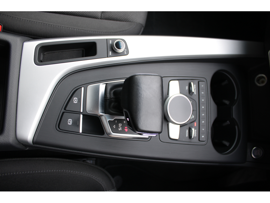 2017 Audi A4 2017 AUDI A4 QUATTRO €25,950