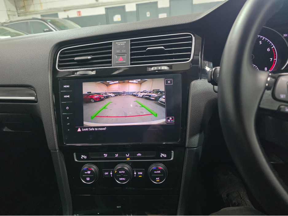 2018 Volkswagen Golf Highline €18,950