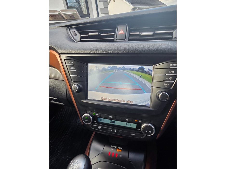 2018 Toyota Avensis 1.6 D-4D (112) Luna Navi €13,950