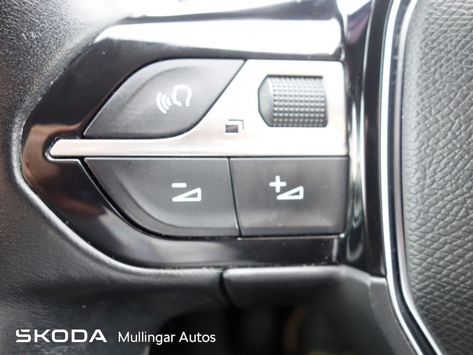 2020 Peugeot 5008 - image 14