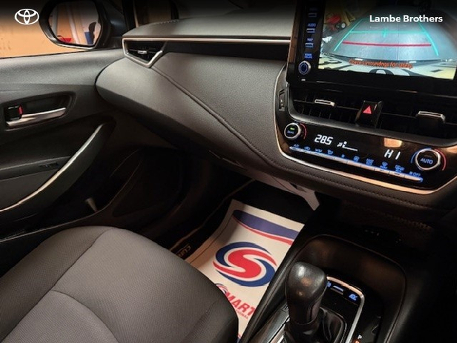 2023 Toyota Corolla - image 10