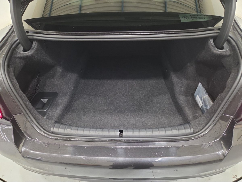 2023 BMW 5 Series 520d M Sport (MHT) 20% €51,950