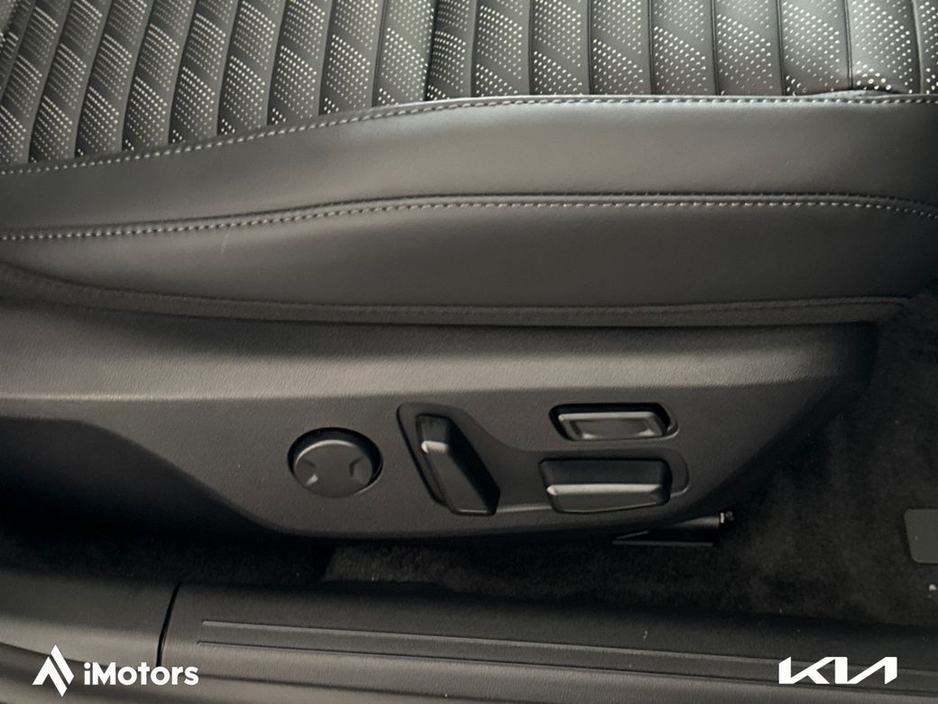 2025 Kia EV4 - image 21