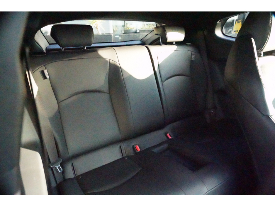 2020 Toyota Yaris - image 20