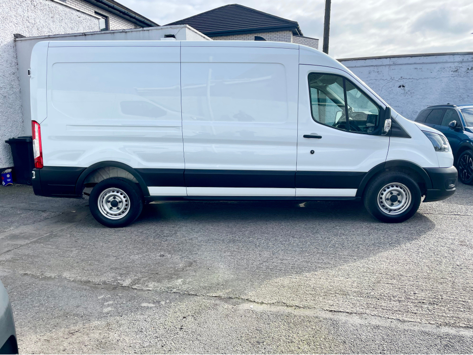 2023 Ford Transit - image 15