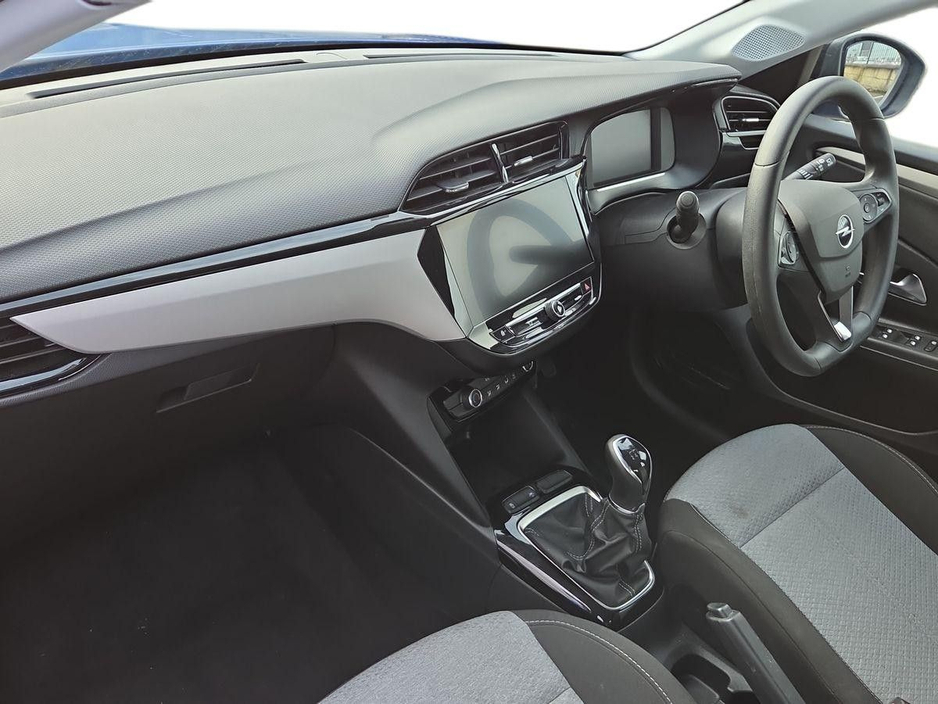 2025 Opel Corsa - image 4