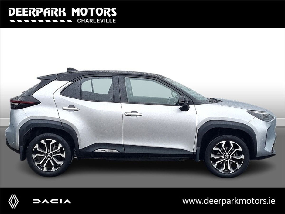 2022 Toyota Yaris Cross 1.5 Hybrid Luna Sport auto €26,950