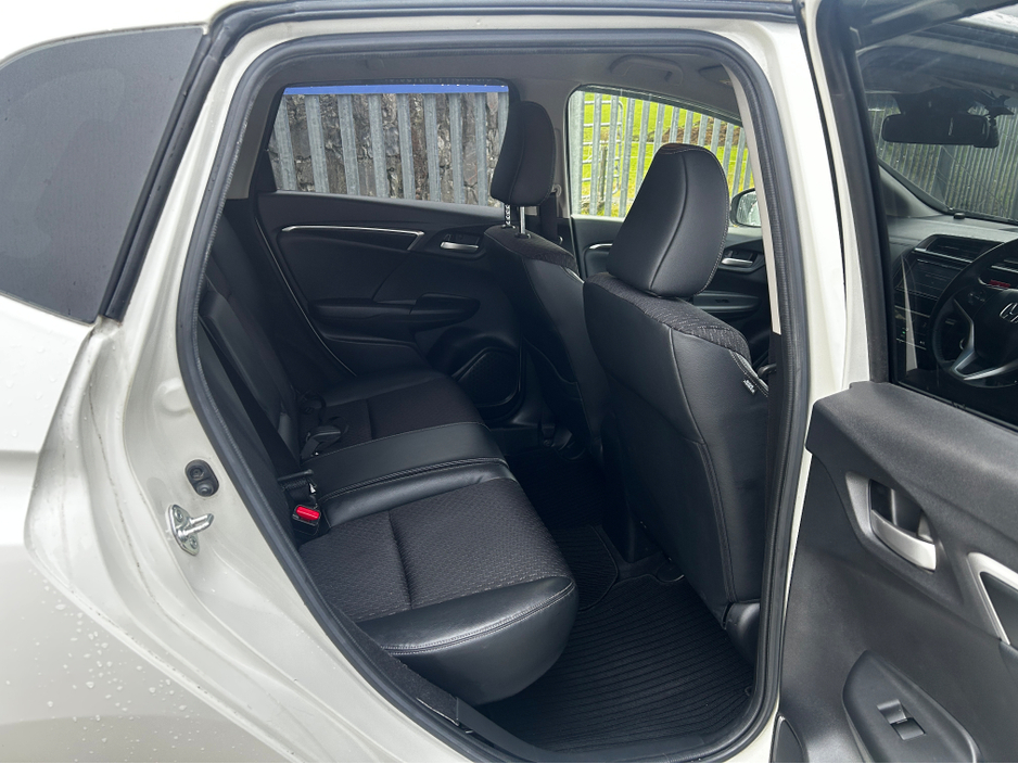 2016 Honda Fit Self Charging Hybrid €10,995