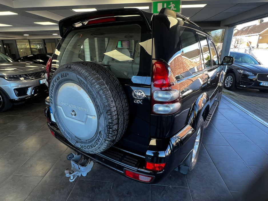 2007 Toyota Landcruiser - image 5