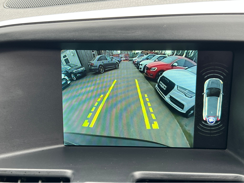 2015 Volvo XC60 - image 21