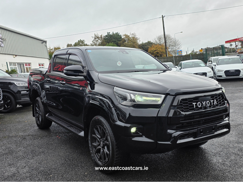 2023 Toyota Hilux GR EDITION 2.4D 360 REV CAMERA  4X4 HALF LEATHER  SEATS - €48,500