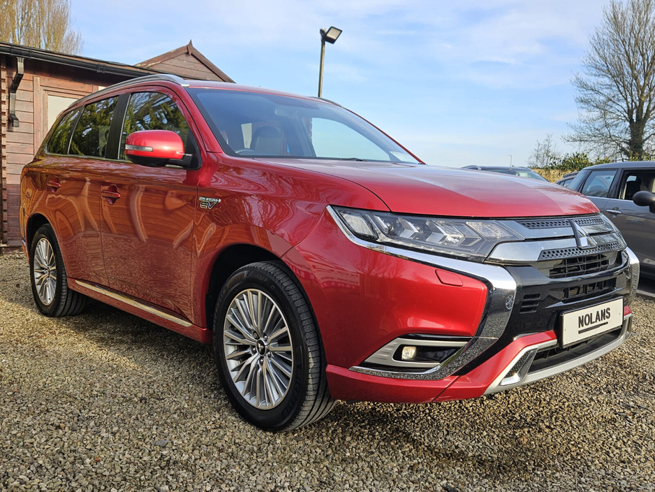 2019 Mitsubishi Outlander - image 11