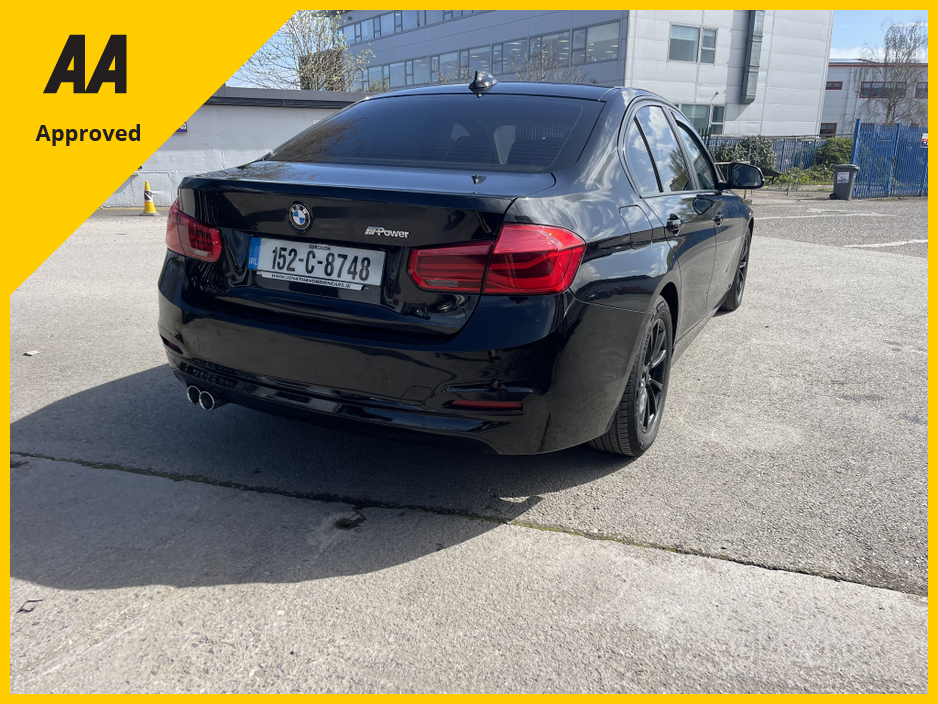 2015 BMW 3 Series - image 17