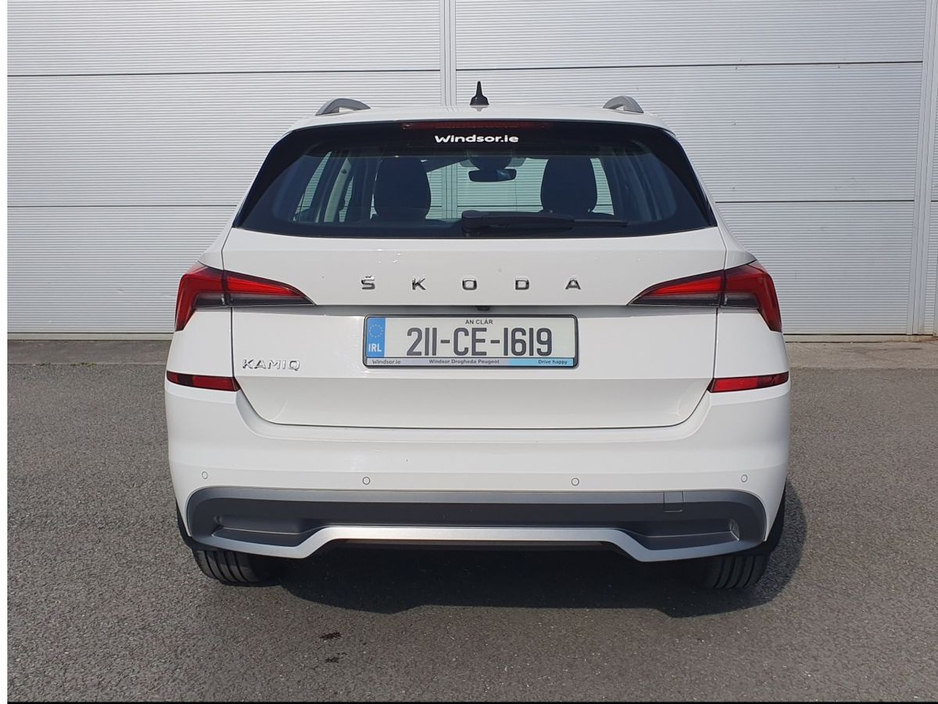 2021 Skoda Kamiq - image 10