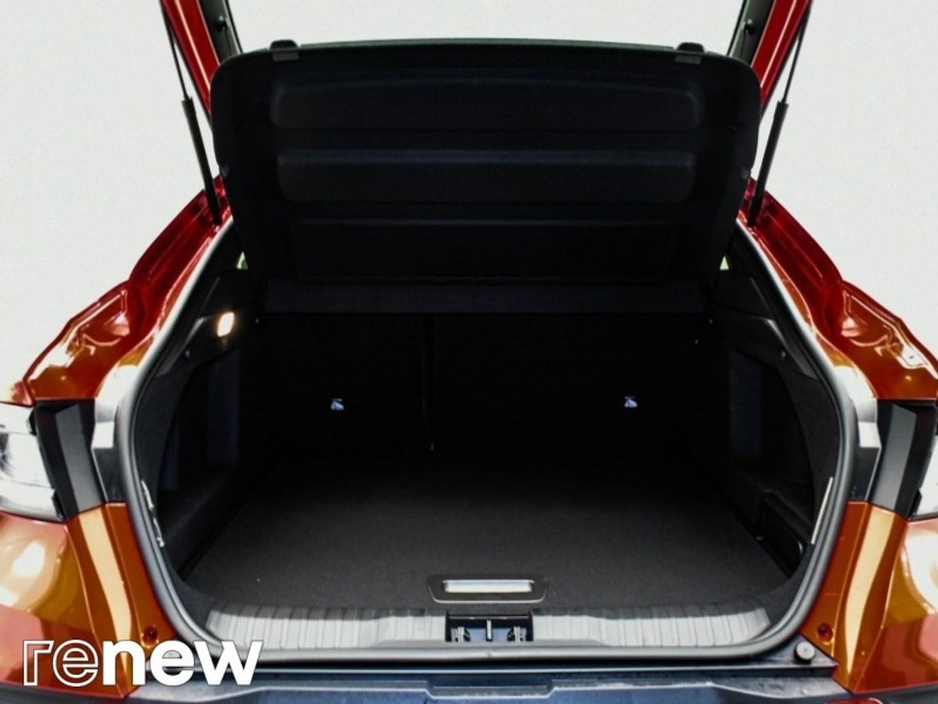 2025 Renault Arkana - image 11