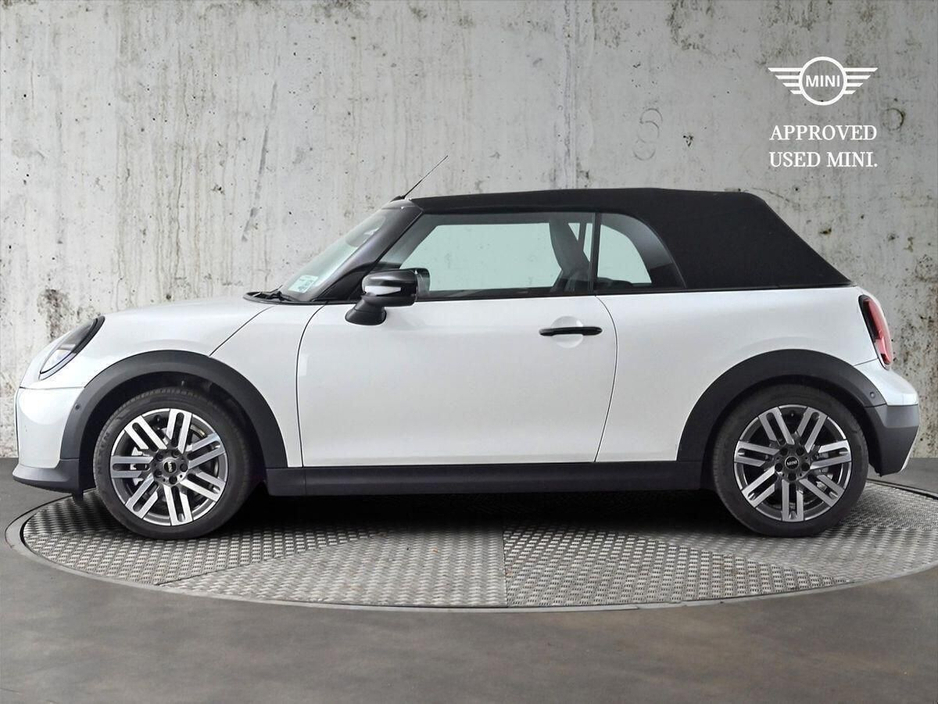 2025 MINI Hatch Cooper C €44,900
