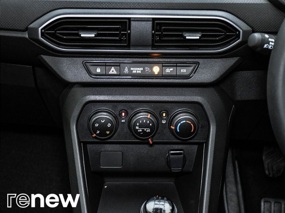2024 Dacia Sandero - image 24