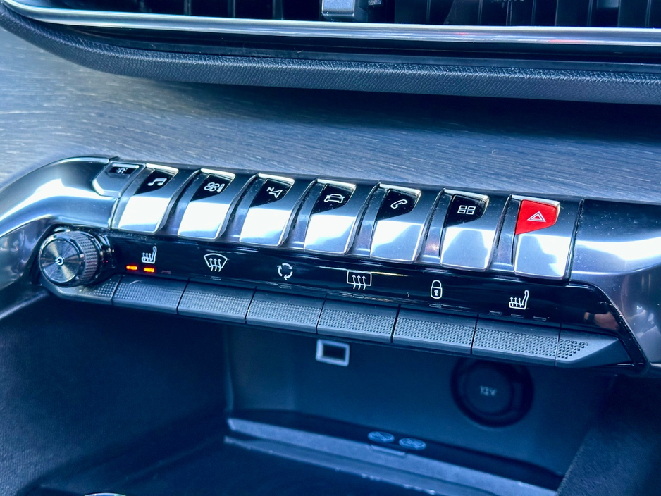 2019 Peugeot 5008 - image 19