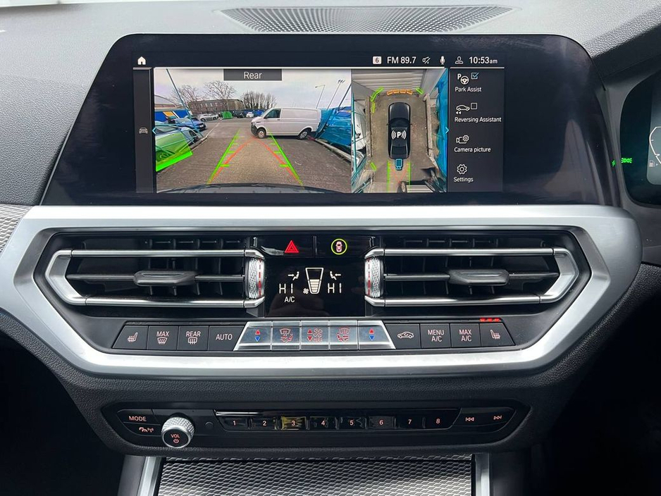 2020 BMW 3 Series 330e M-SPORT COMPETITION 2.0 HYBRID // 19" M-SPORT ALLOYS // LEATHER/SUEDE INTERIOR // DIGITAL CLUSTER €29,900