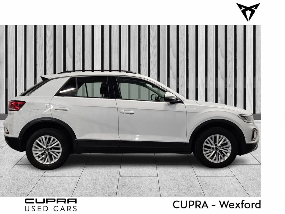 2023 Volkswagen T-Roc - image 16